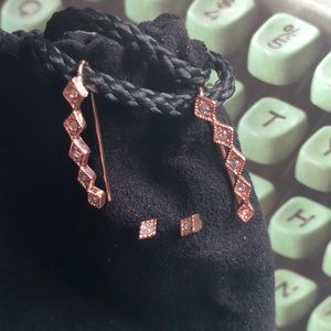 LUV A J Diamond Kites crawler Earrings set